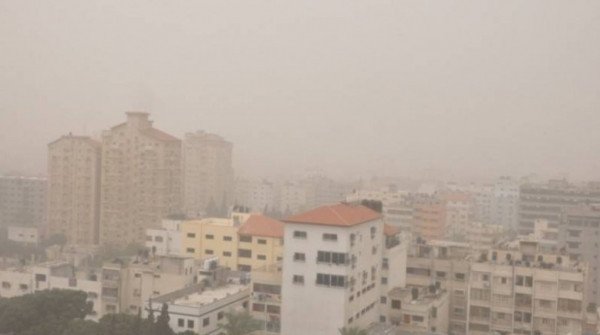  الطقس: أجواء مغبرة وانخفاض ملموس على درجات الحرارة
